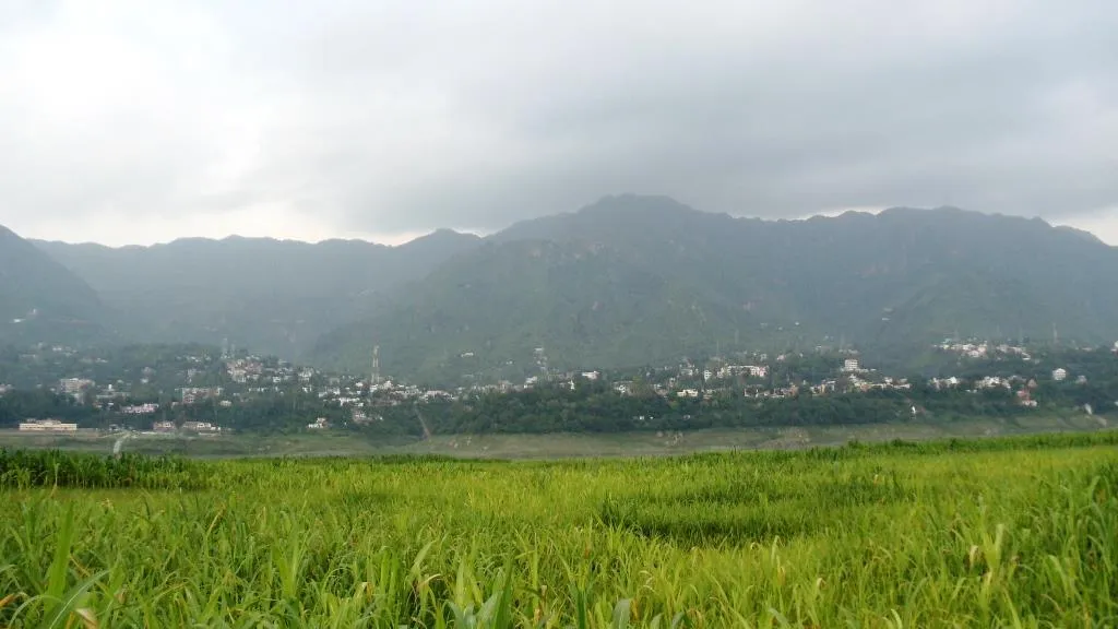 नैना देवी मंदिर बिलासपुर - Bilaspur, Himachal Pradesh